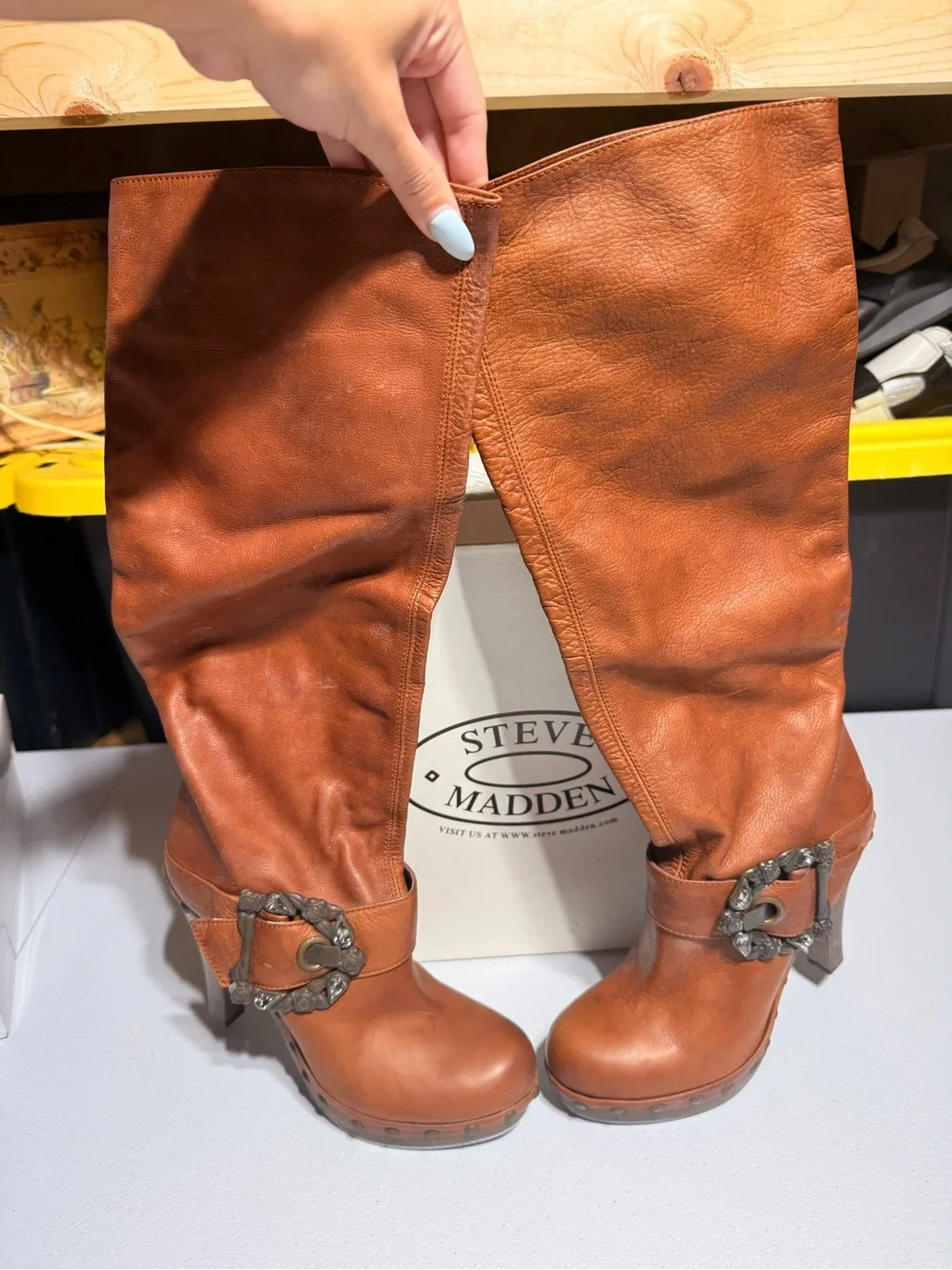 Steve Madden never worn